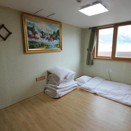 Dasomchae Hanok Stay Gwangju Metropolitan City Стая снимка